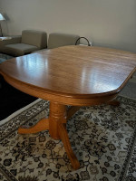 SUPERB OAK DINING TABLE