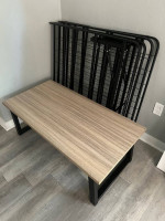 Ashley Furniture Coffee table/Side table Set