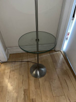 1960s Laurel table lamp - glass with metal tulip base