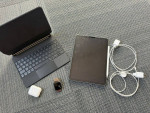 iPad 4th Gen, Apple Magic Keyboard, Airpods 2nd Gen, Apple Watch Serie