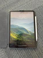 iPad 4th Gen, Apple Magic Keyboard, Airpods 2nd Gen, Apple Watch Serie
