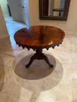 Round table