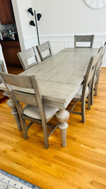Dining table set