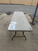 8' folding table