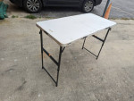 Lifetime 4' bifold table