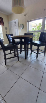 Dining table set