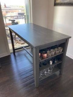 Kitchen/Dining Room Table and Chairs