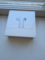 AirPods w/ charging case (2nd Generation)