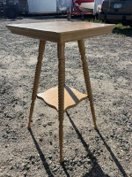 Antique Victorian Oak Turned Leg Parlor Table Side Table Plant Stand