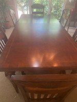 Extendable Dinning Table