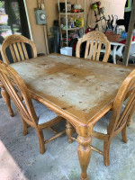 Dining room table