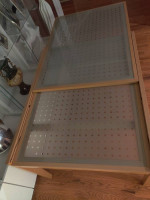 Calligaris (Italy) large, extendable dining room table, mint condition