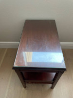 Mahogany wood side end table with drawer
