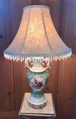 1940s Victorian Limoges Urich Handled Urn Style Table Lamp Flower Medallion Gold