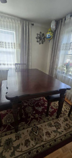 Extendable dining table 5x3 ft (7x3 when extended)