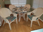 Glass Table w/Matching Chairs