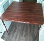 SAMSONITE MIDCENTURY MODERN FOLDING CARD TABLE woodgrain finish