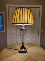 Table lamp