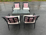 Beautiful Metal Conversation Set 4 Chairs and Table**