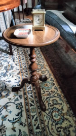 Small Mahogany Queen Anne Table