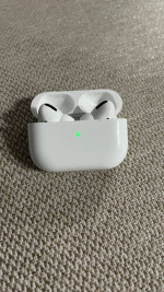 Apple Airpods Pro 1st generation - Used