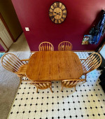 Oak dining room table and 6 chairs
