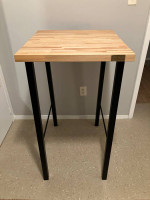 Bar table wood/steel