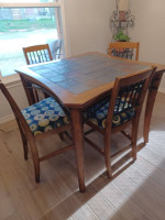 Counter Height Table and Chairs