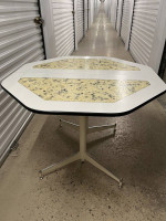 Kitchen Table w/Leaf