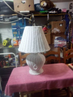 Wicker table lamp