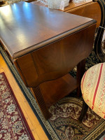 Hekman Console Table/Server W/Inlay With Two Drawers