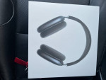 Airpods pro maxes
