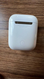 AirPods - 1st Generation (Left Needs New Battery)