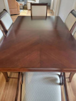 Broyhill Solid Wood Table and 6 Chairs