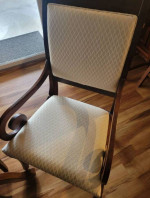 Broyhill Solid Wood Table and 6 Chairs