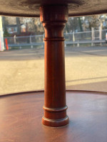 Round end table /Plant stand
