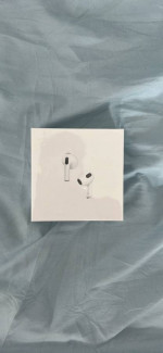 Airpods gen 3 with magsafe charging case