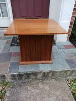 Accent Table / End Table