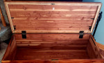 Coffee table/storage chest / toy chest on wheels