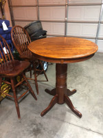 Pub table 2 chairs