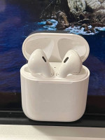 AirPods (2nd Gen)