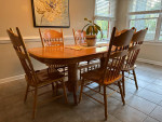 Beautiful Solid Wood Kitchen Table Set: Table with 2 Leafs & 6 Chairs
