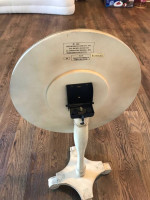 Bombay end table, excellent