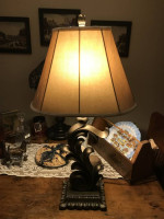 Lovely matching table lamps, pair