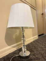 Safavieh table lamp