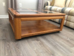 SQUARE COFFEE TABLE ON LOCKING WHEEL CASTERS SOLID OAK