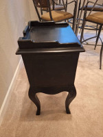 Antique Style End Table