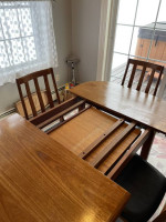 Beautiful Teak Dining Table & Chairs