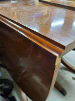 Double dropleaf dining table with insert