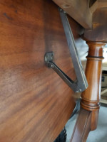 Double dropleaf dining table with insert
